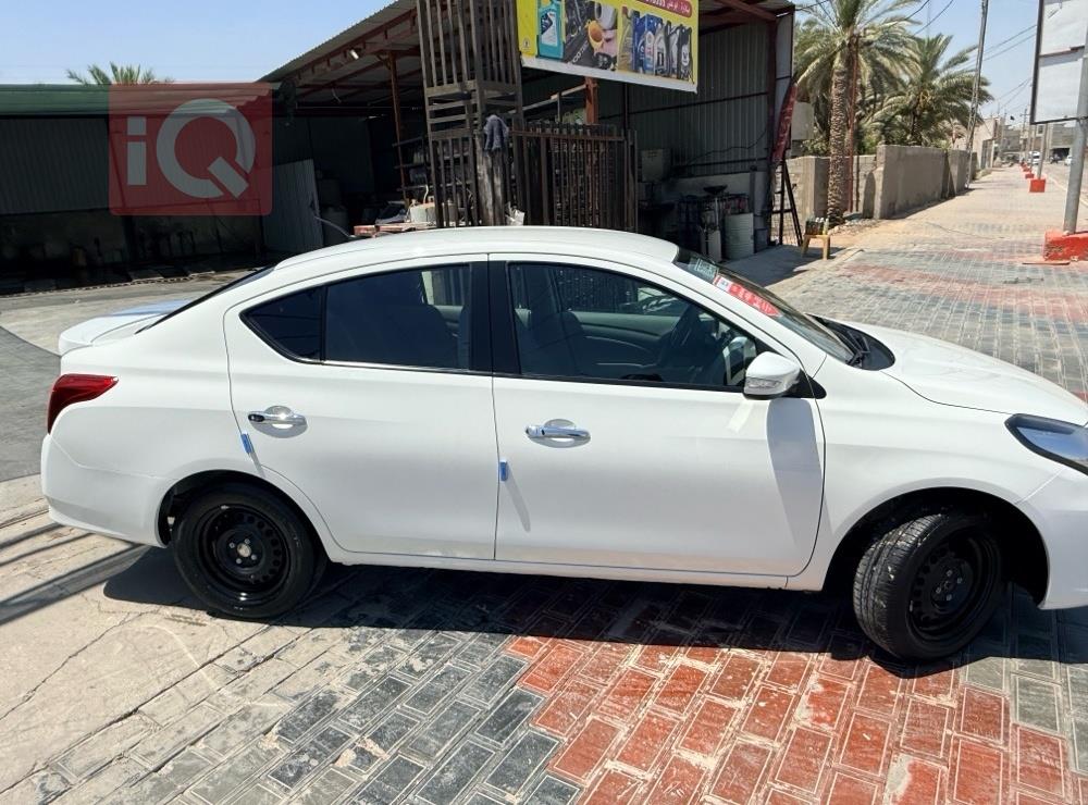 نيسان صني